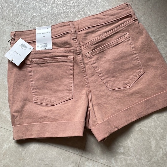 🆕 Free Assembly Orange Peach Tan Jean Shorts 10 - Picture 3 of 5